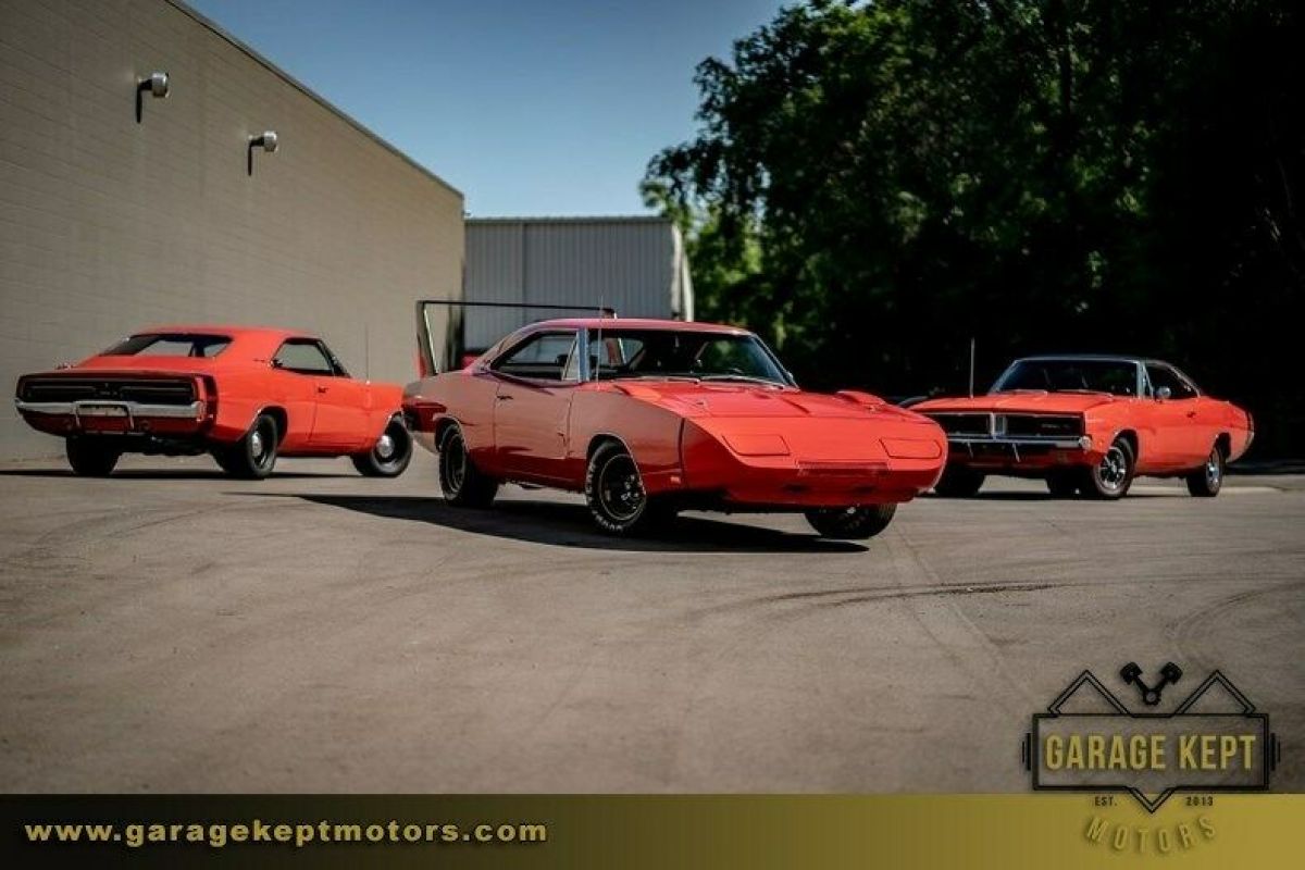 1969 Dodge Charger R/T SE Charger Red Coupe 440ci/375hp 4bbl Hi-Perf V8 18512 Mi 1969 Dodge Charger R/T SE