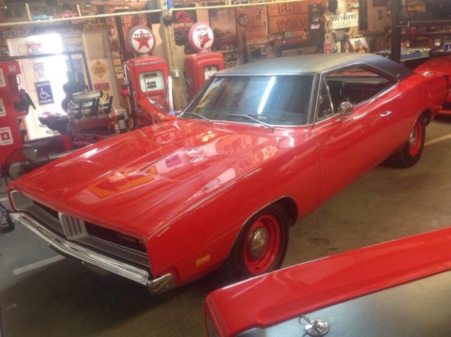 1969 Dodge Charger - photo 8
