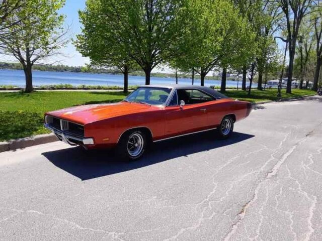 1969 DODGE CHARGER SE WITH RARE FACTORY POWER SUNROOF 1969 Dodge Charger SE