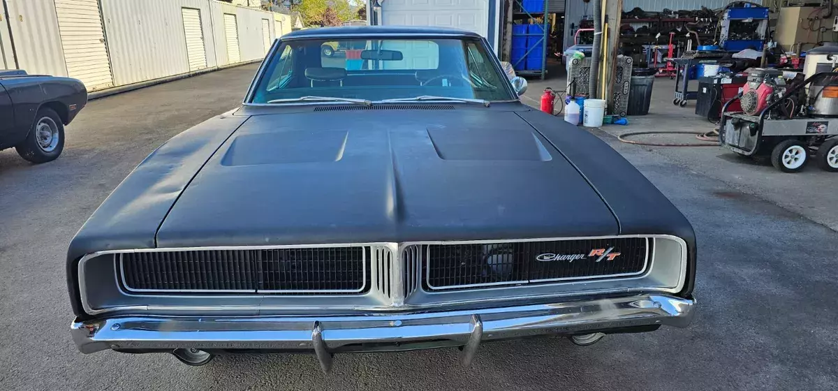 1969 Dodge Charger very complete and solid. Clear title and loaded with options 1969 Dodge Charger