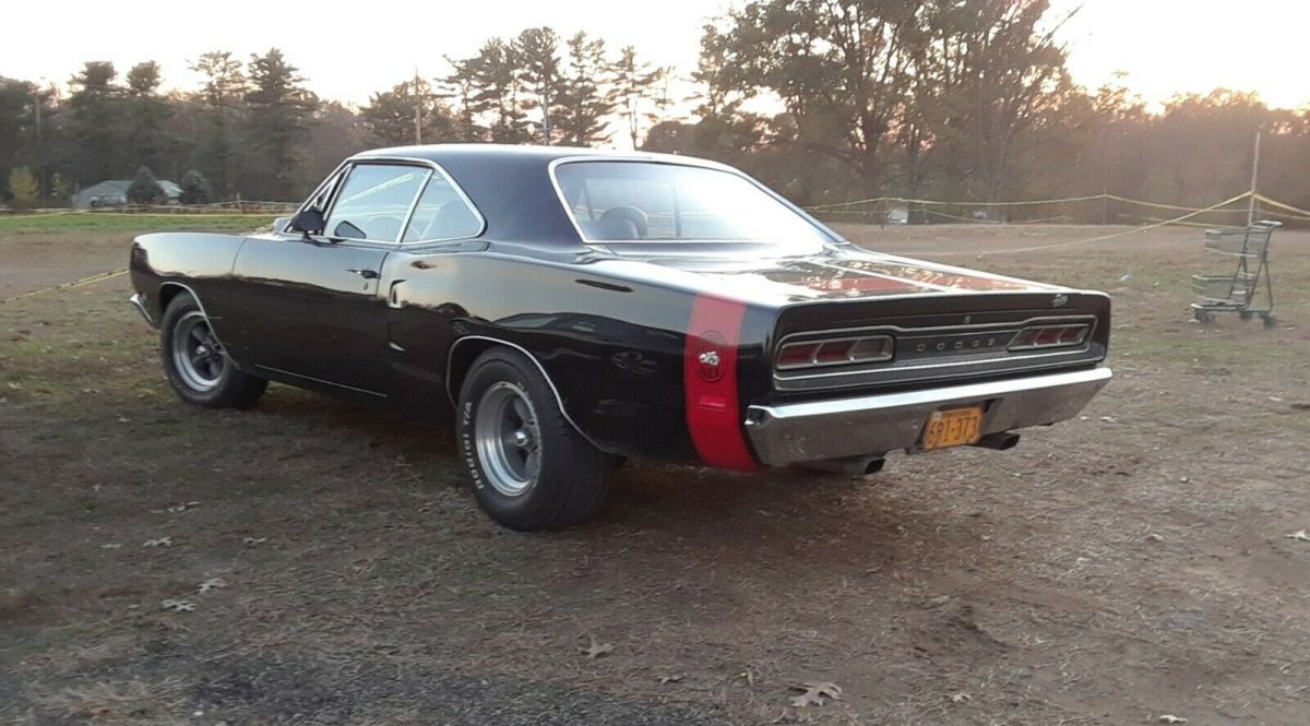 1969 Dodge Coronet - photo 2