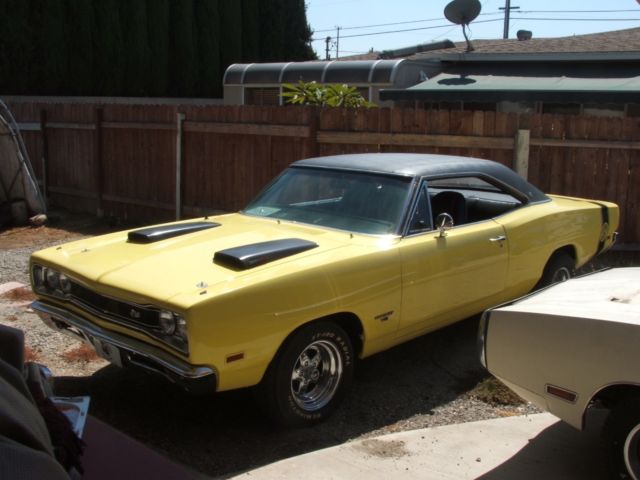 1969 Dodge Coronet - photo 2