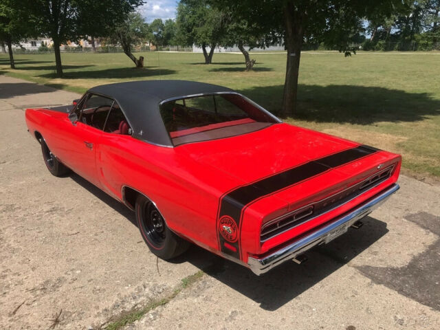 1969 Dodge Coronet A12 Super Bee Lift Off Hood - photo 4