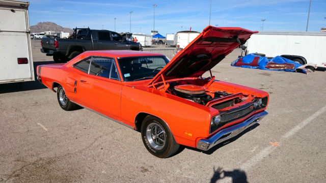 1969 Dodge Coronet - photo 2