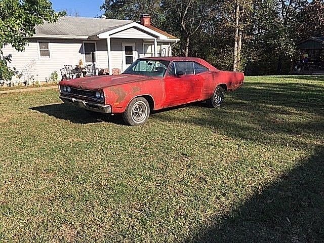 1969 Dodge Coronet R/T 440 Magnum Automatic Buckets Console Red with Black Int. 1969 Dodge Coronet R/T