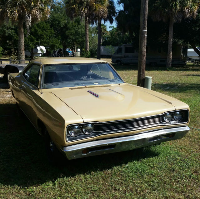 1969 Dodge Coronet R/T 440 Matching numbers RT 69 stick manual manuel 4 speed sp 1969 Dodge Coronet RT