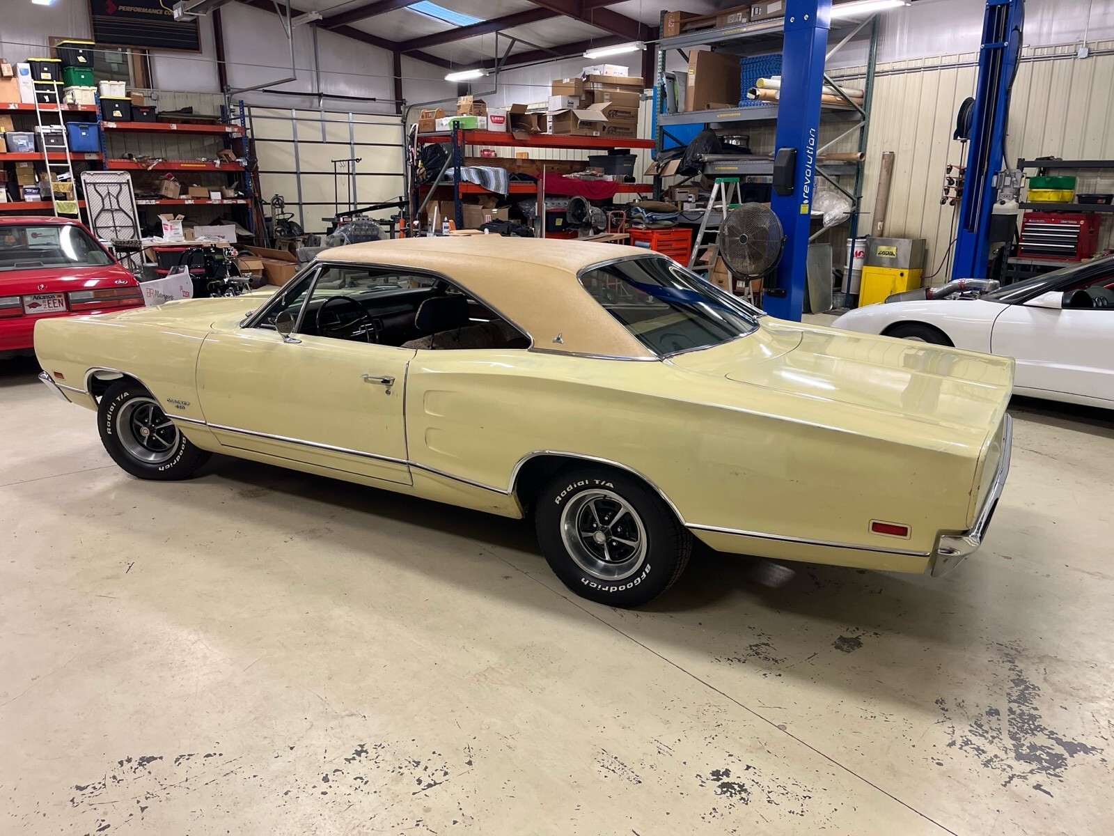 1969 Dodge Coronet 440 - photo 2