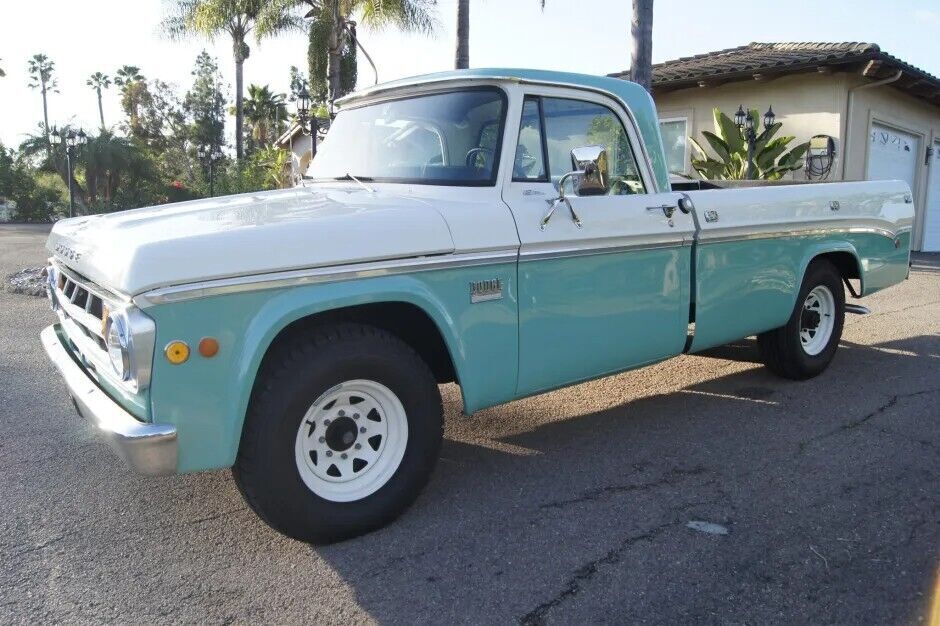 1969 Dodge D200 Camper Special Sweptline 383 w/automatic, Power Steering 1969 Dodge Other