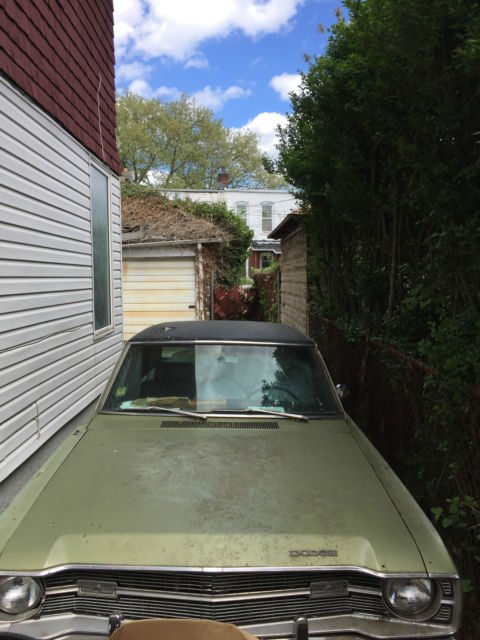 1969 Dodge Dart 4DR SEDAN 8 Cyl. engine Green in non working condition 1969 Dodge Dart Custom