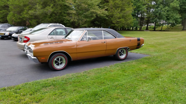 1969 Dodge Dart Swinger Hardtop 2-Door 5.6L 1969 Dodge Dart