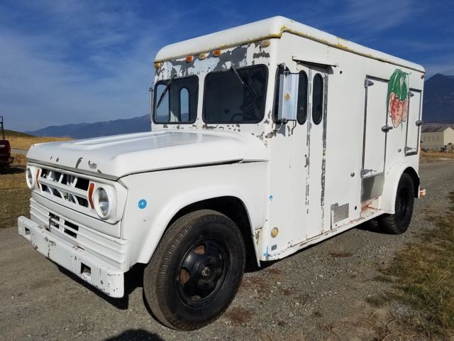 1969 DODGE ICECREAM MILK STEP VAN FOOD TRUCK: CLASSIC VINTAGE METRO DIVCO STYLE! 1969 Dodge B400 stepvan milk truck