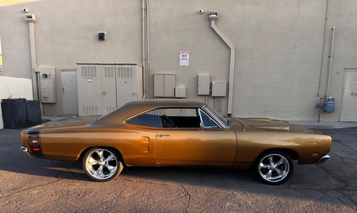1969 Dodge Coronet 2 Door hardtop - photo 2
