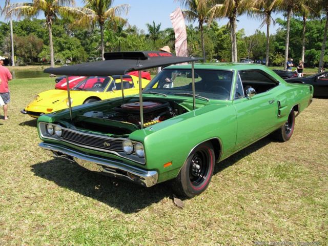 1969 Dodge Super Bee A12 440 Six Pack 4-speed 1969 Dodge Coronet Super Bee A12