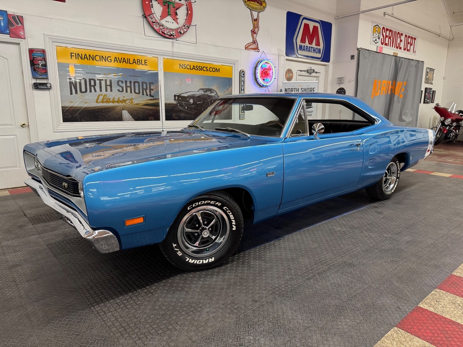 1969 Dodge Super Bee - 383 NUMBERS MATCHING ENGINE - 4 SPEED TRANS - - photo 2