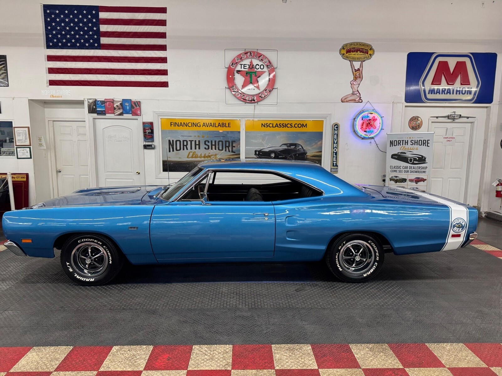 1969 Dodge Super Bee - 383 NUMBERS MATCHING ENGINE - 4 SPEED TRANS - - photo 3