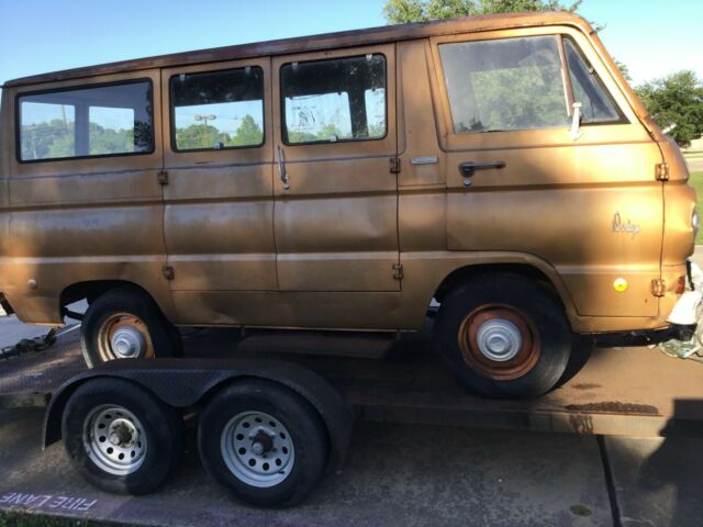 1969 Dodge A100 - photo 4