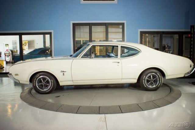 1969 Oldsmobile Cutlass F/85 Deluxe - photo 2