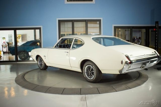 1969 Oldsmobile Cutlass F/85 Deluxe - photo 3