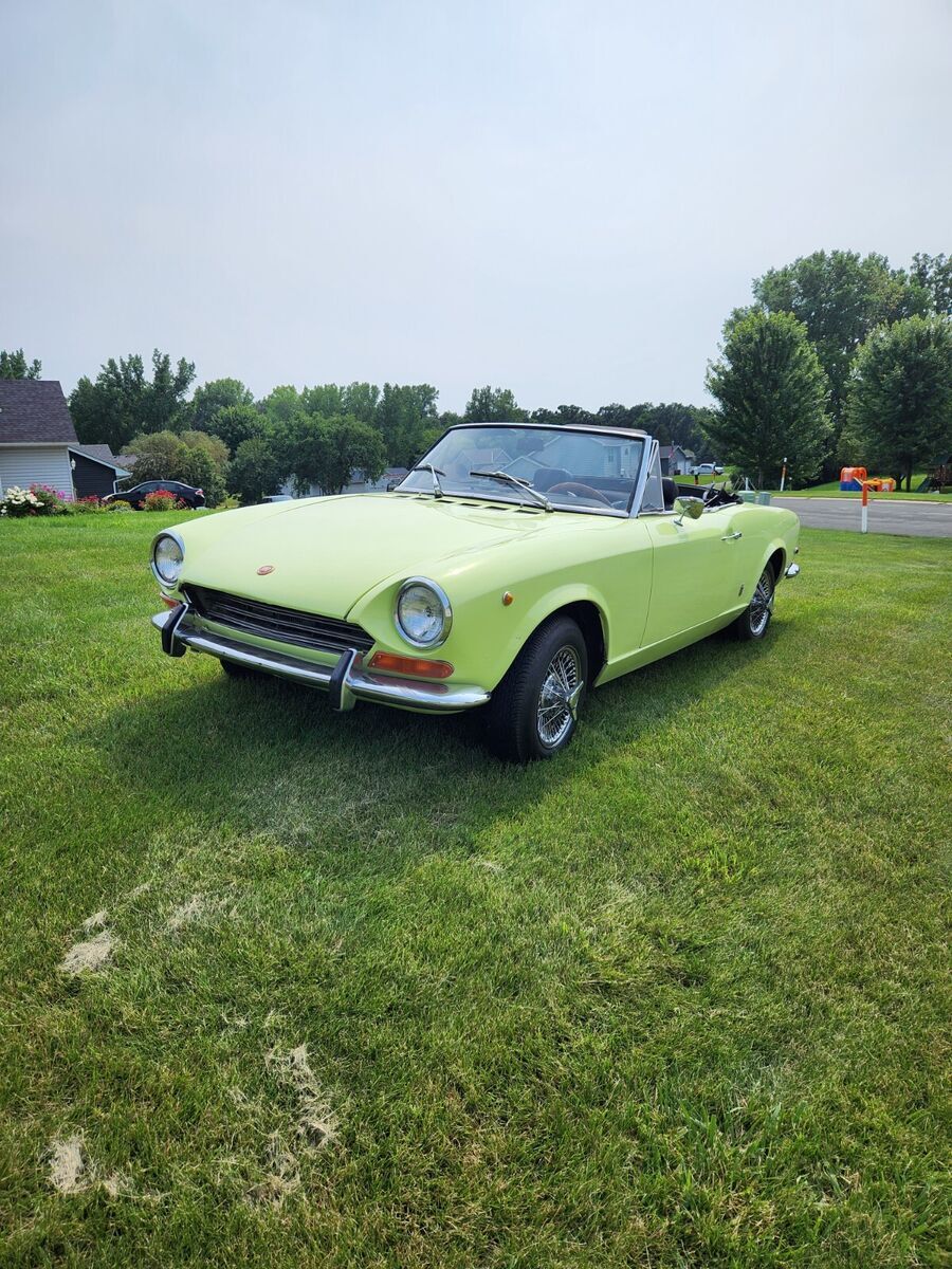 1969 Fiat 124 Spider - photo 2