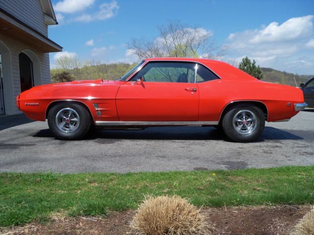 1969 Pontiac Firebird 400 - photo 2