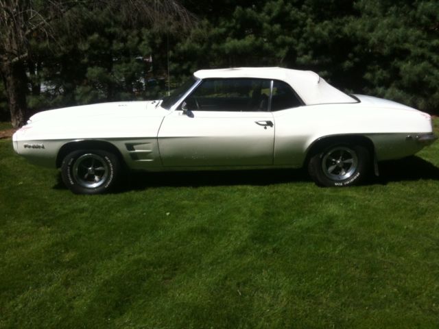 1969 Pontiac Firebird Convertible