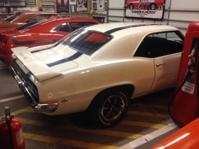 1969 Pontiac Trans Am - photo 4