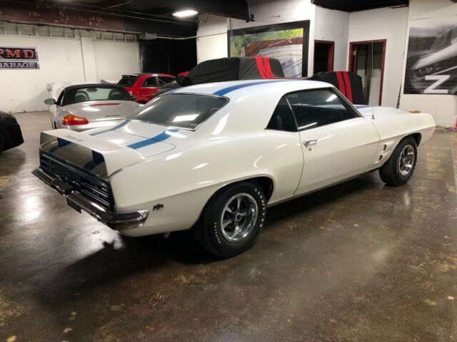 1969 Pontiac Trans Am - photo 10