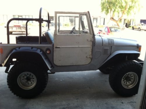 1969 FJ-40 FJ40 FJ 40 TOYOTA LAND CRUISER 4x4 SUV OFF-ROAD VEHICLE 1969 Toyota Land Cruiser FJ40