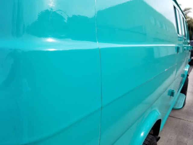 1969 Ford E-Series Van E200 4X4 ECONOLINE VAN - photo 4