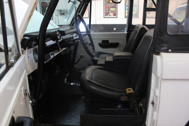 1969 Ford Bronco V8 SUV - photo 13