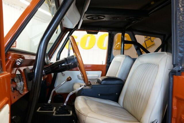 1969 Ford Bronco Wagon - photo 10