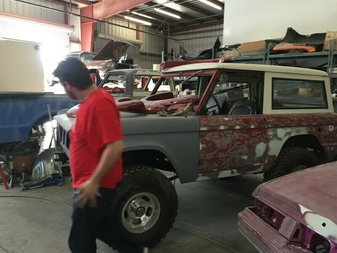1969 Ford Bronco - photo 9