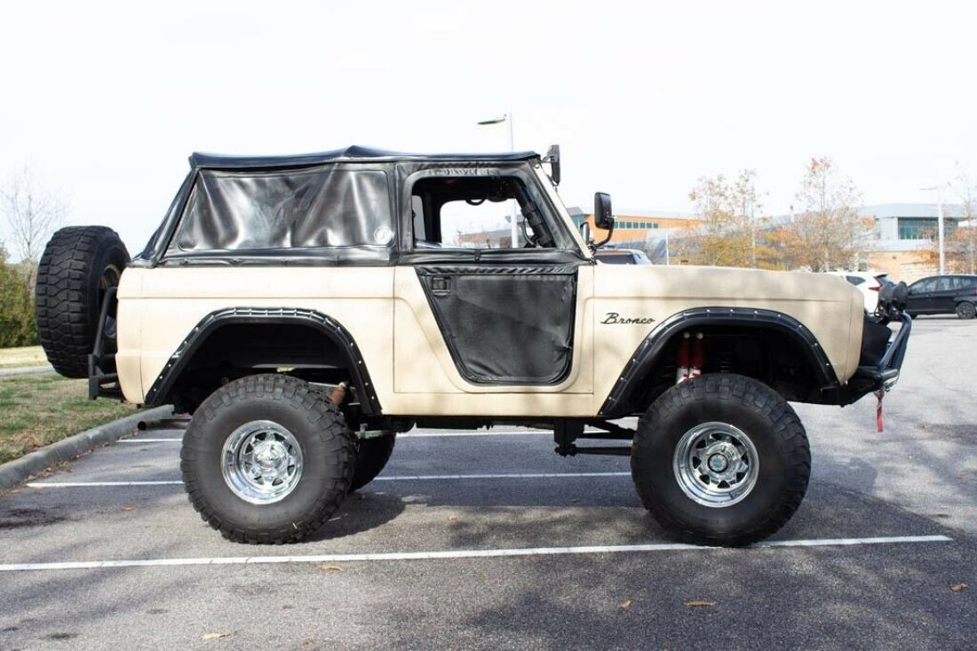 1969 Ford Bronco - photo 2