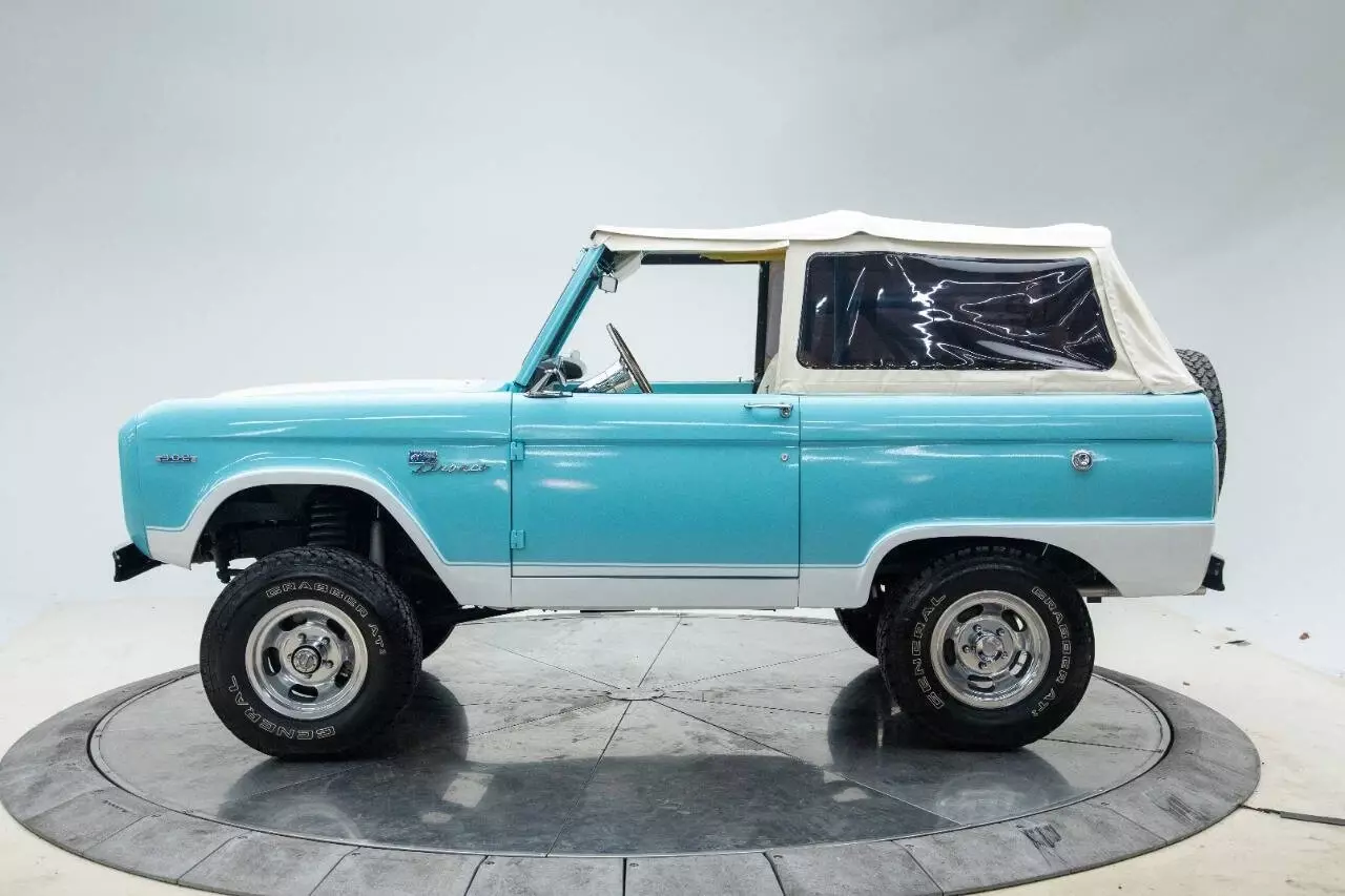 1969 Ford Bronco - photo 2