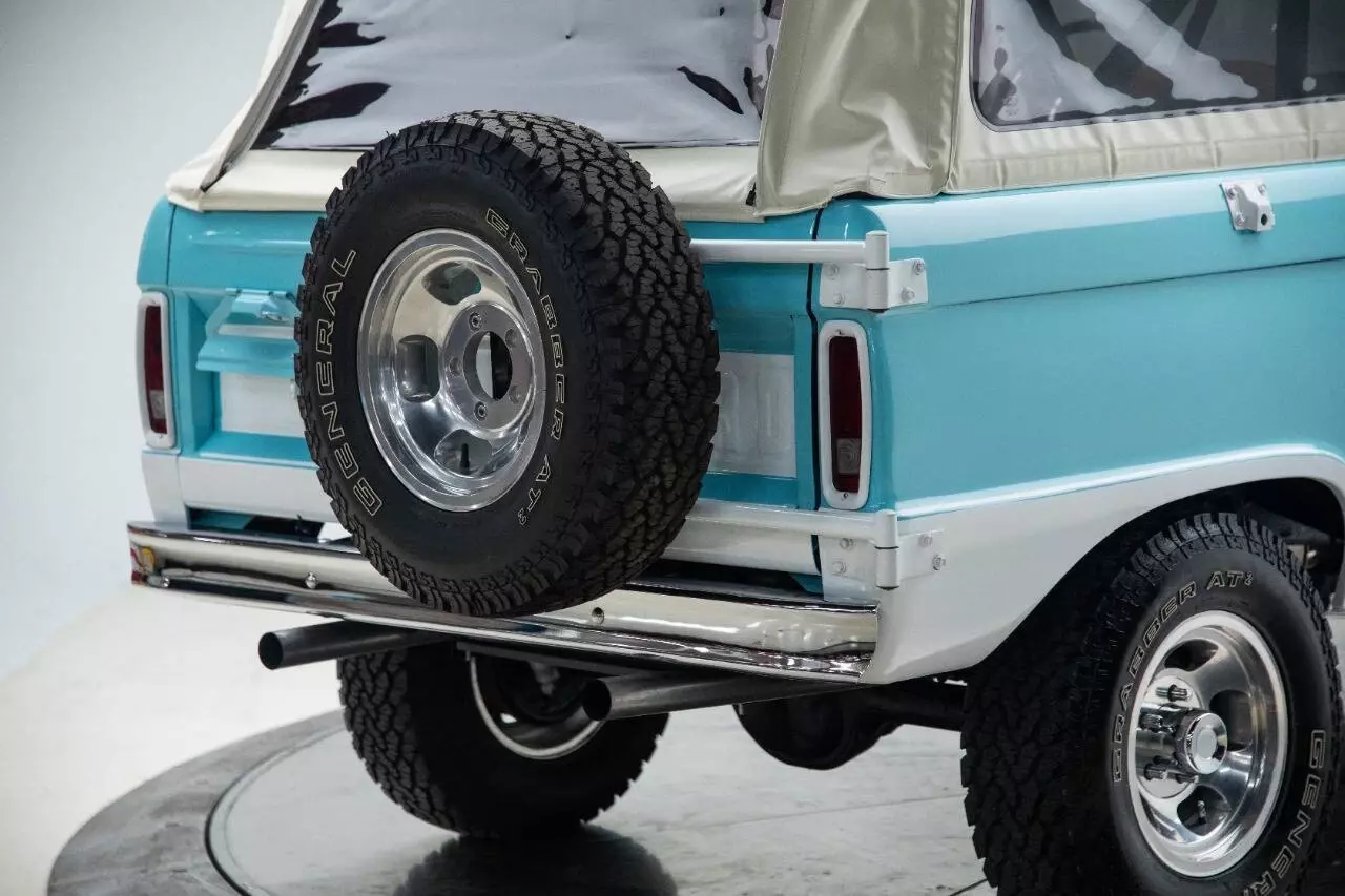 1969 Ford Bronco - photo 9
