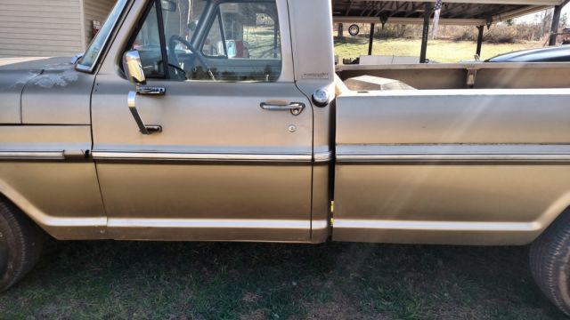 1969 Ford F-100 Vintage Custom Cab Pickup Truck - photo 3