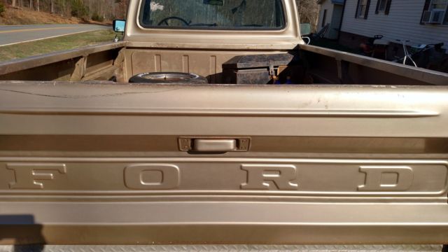 1969 Ford F-100 Vintage Custom Cab Pickup Truck - photo 6