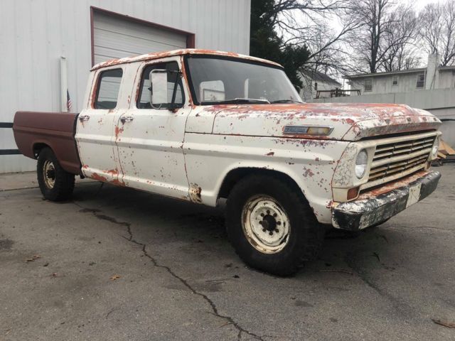 1969 Ford F250 Crew Cab Short Bed 4x2 4 Speed V8 1969 Ford F-250