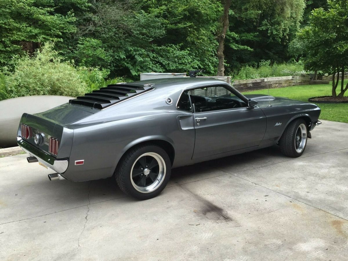 1969 Ford Mustang restomod
