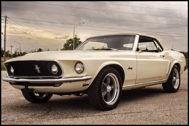 1969 Ford Mustang --