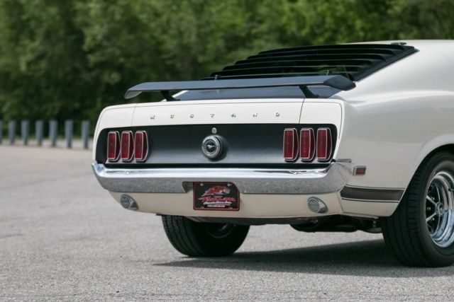 1969 Ford Mustang Boss 302 Free Shipping Until January 1 - photo 9