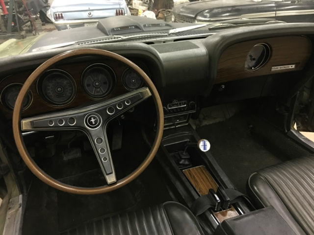 1969 Ford Mustang 351 4 speed Convertible -- Hello Beautiful !! - photo 10