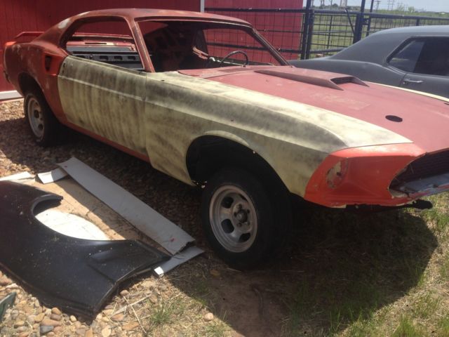 1969 Ford Mustang fastback (includes 2nd 1969 mustang & parts, trans, 3 blocks) 1969 Ford Mustang