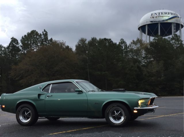 1969 Ford Mustang - Fastback, R-Code, 428 Cobra Jet, 4-Speed 1969 Ford Mustang Base
