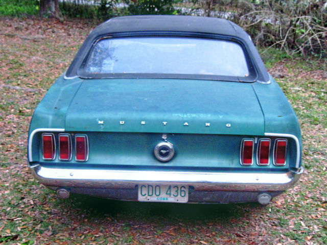 1969 Ford Mustang Grande 302. Mach 1 style Wood Grain interior. Original paint 1969 Ford Mustang