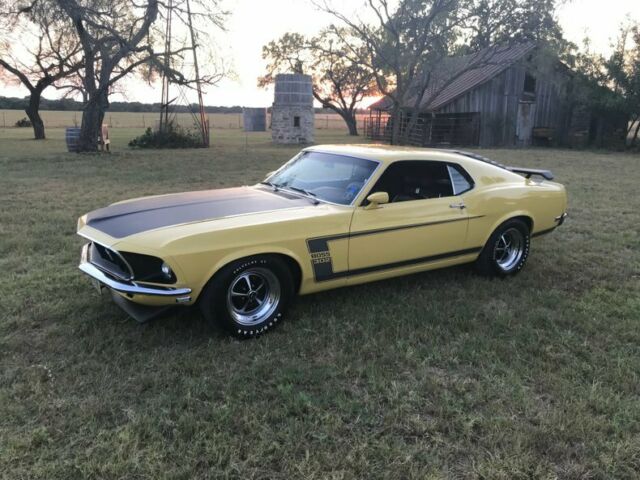 1969 Ford Mustang High level restoration Boss 302 75313 Miles Yellow Hardtop 302 1969 Ford Mustang High level restoration Boss 302