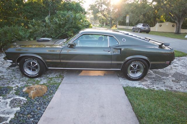 1969 Ford Mustang Mach 1 428 Cobra Jet engine 1969 Ford Mustang MUSTANG MACH 1 SPORT ROOF