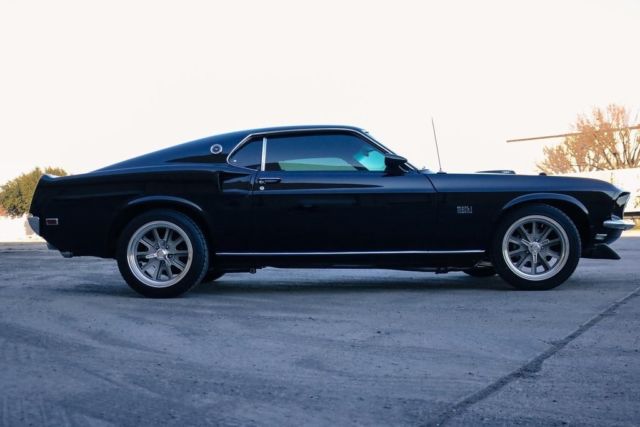 1969 Ford Mustang Mach 1 Over $140k Invested, Stunning "New" Mustang - photo 9