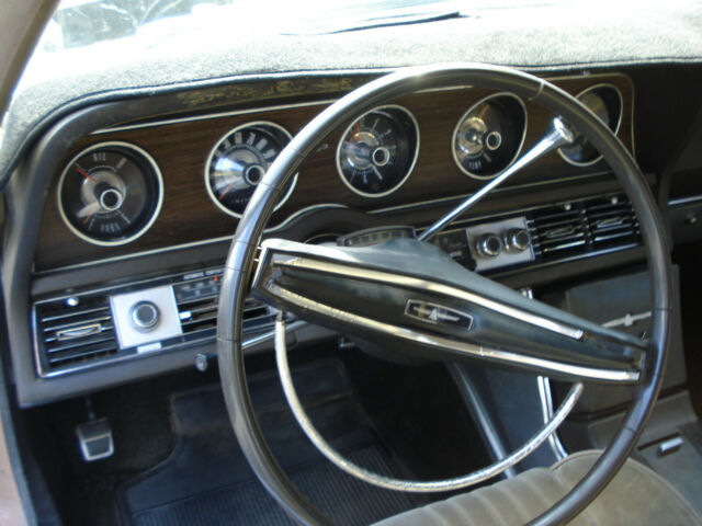 1969 Ford Thunderbird - photo 12