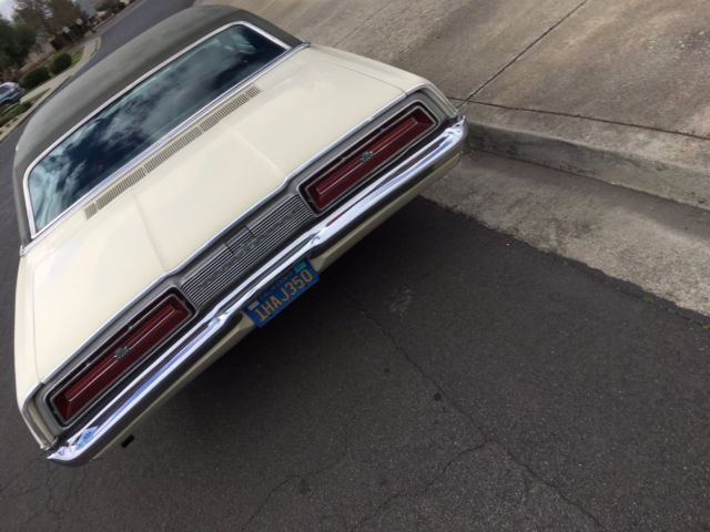 1969 Ford Thunderbird - photo 12